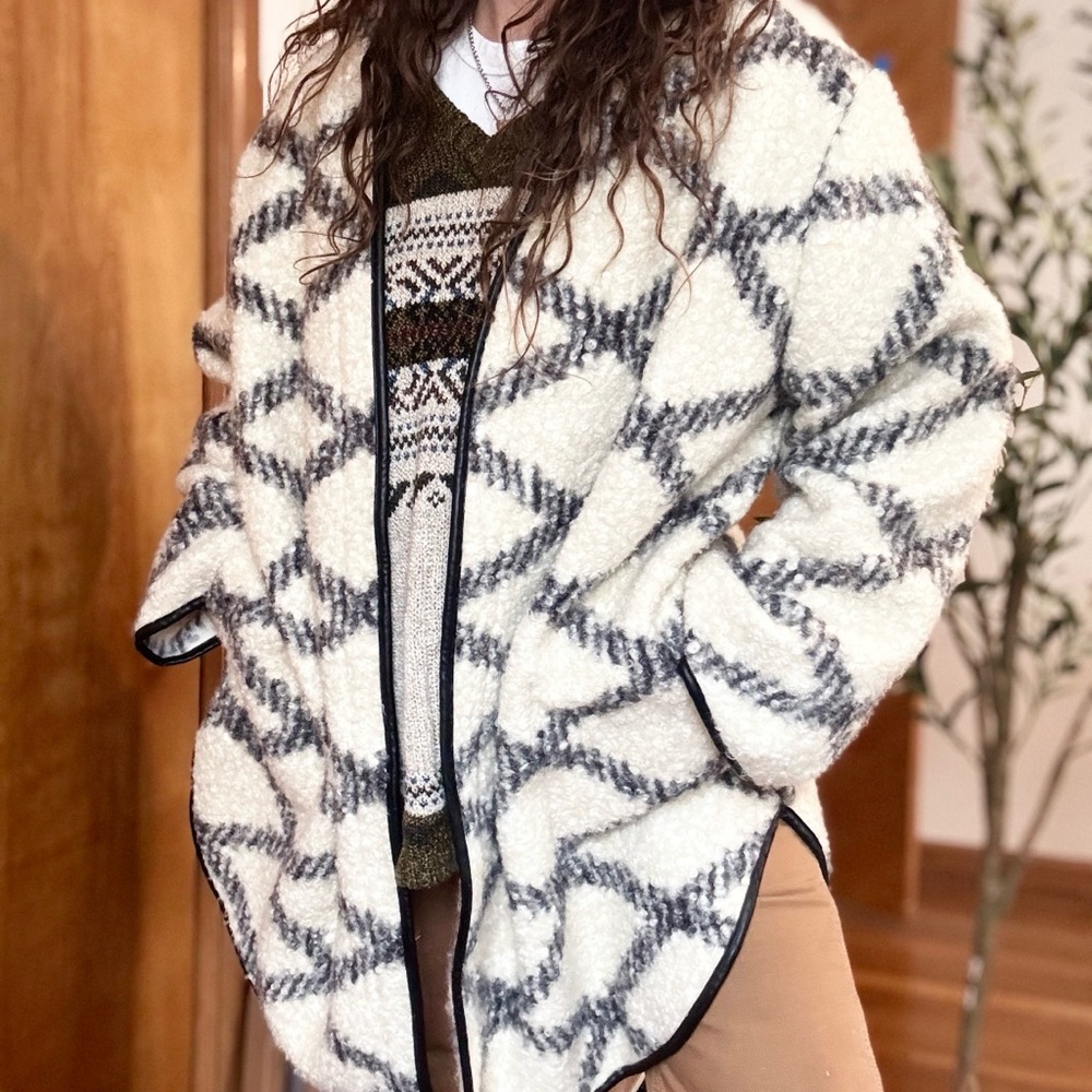 Cozy Plaid Sherpa Jacket